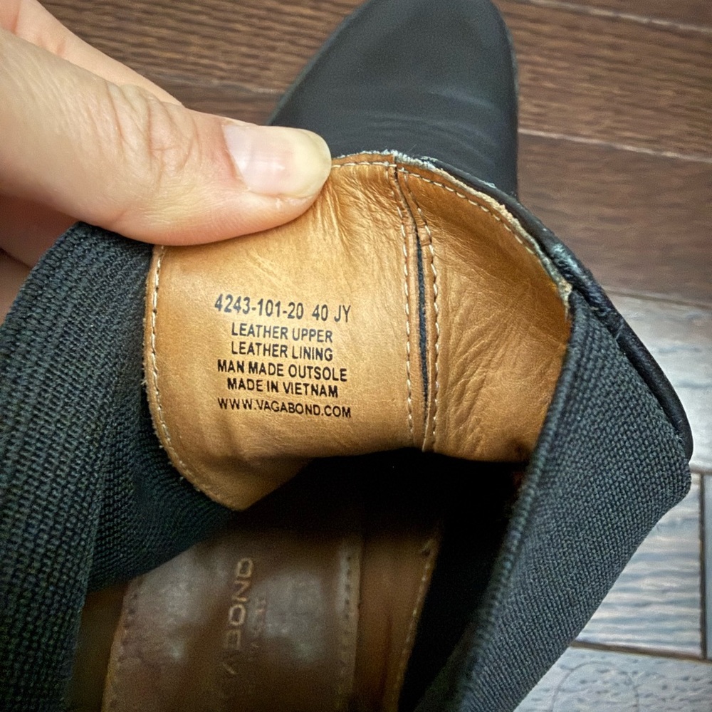 Vagabond Ava Chelsea Boots - Picture 6 of 6